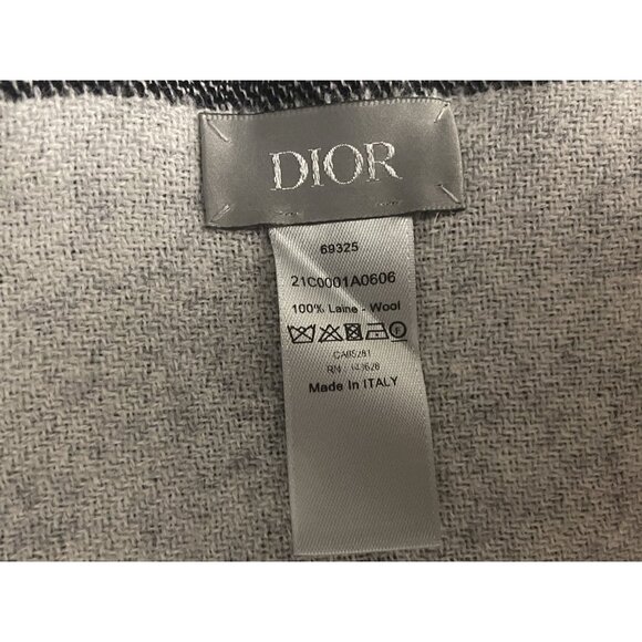 Christian Dior Black Wool Scarf W/ Monogram Pattern & Fringe - Picture 6 of 8